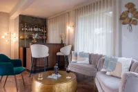 The Originals Boutique, Parc Hôtel, Orléans Sud - servizio colazione