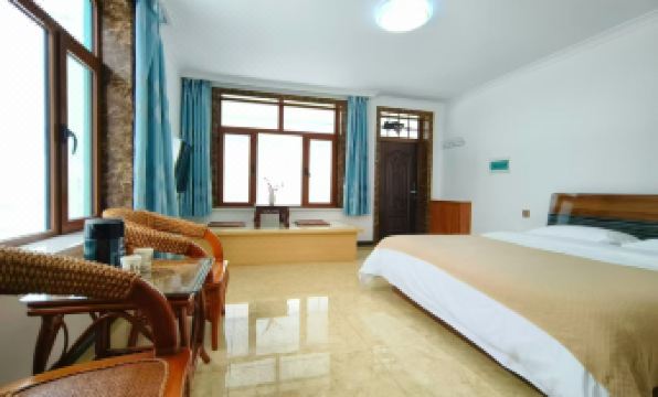 Meishan Farmhouse (Changbaishan Huangsongpu Ticket Hall Branch)