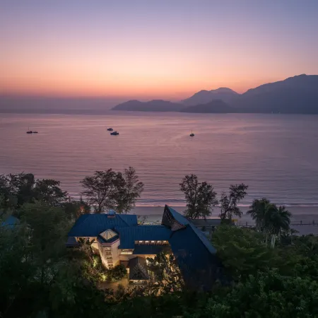 Shenzhen Maancoco Seaview Villa (Jiaochangwei Coastline) Отели рядом с достопримечательностью «Пляж Jiaochangwei»