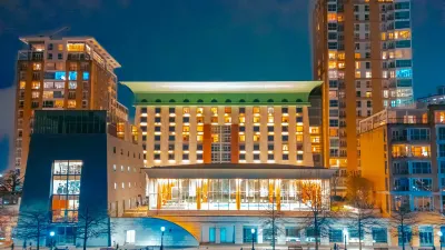 Canary Riverside Plaza Hotel Các khách sạn ở Canary Wharf