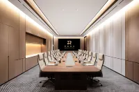 Ray Jazz Hotel - Business
