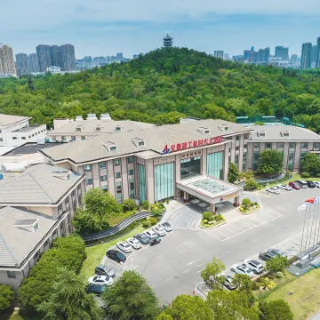安徽建工新時代大酒店（蚌埠店） 鄰近張公山公園的酒店