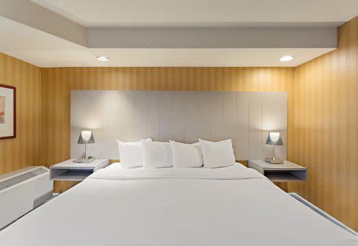 2. 이그제큐티브 호..