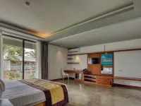 Golden Pearl Tangalle Beach Hotels in Hambantota