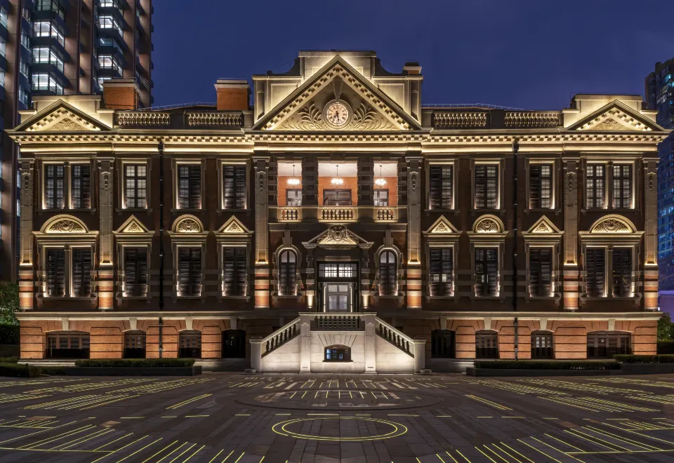 The 10 Best Luxury Hotels in Shanghai for an Unforgettable Journey