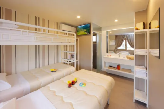 Hu Firenze Certosa Camping in Town