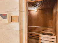 New World Wuhan Hotel - Spa