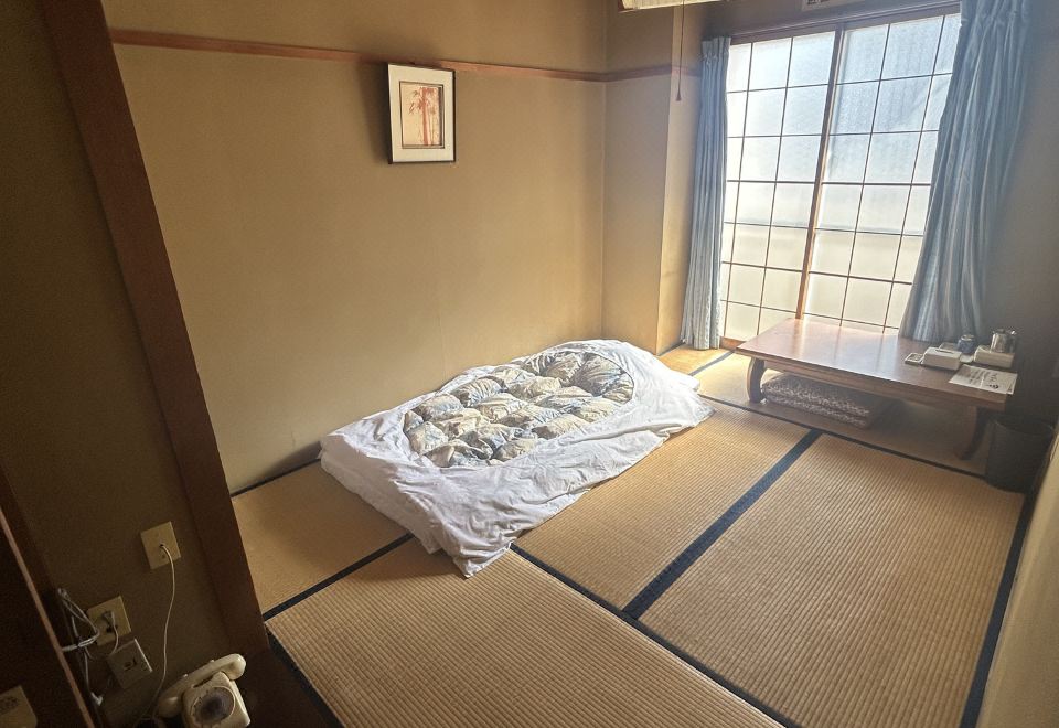 비즈니스 호텔 나카야마 외관 또는 로비