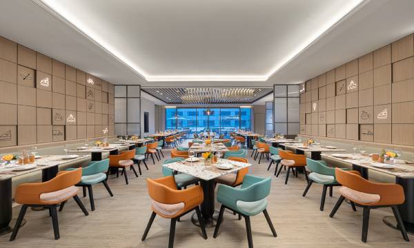 Holiday Inn Shanghai Pudong Airport by IHG
