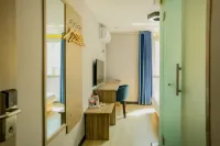 7Days Inn Chain Hotel (Xinghua Changan Middle Road Zheng Banqiao Former Residence) - Pet friendly