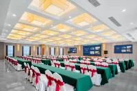 Hua Ying International Hotel Hotels in Huangchuan
