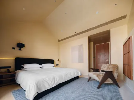 Time River·Neverland Hotel Отели рядом со станцией Huzhou Railway Station