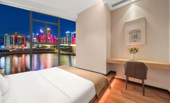 Heyo Hengyue Huasong Hot Spring Resort Hotel (Chongqing Hong Ya Dong)