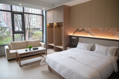 Lang Ting Hotel Hotels in Qu County