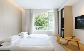 Dandy Hotel (Daan Park)
