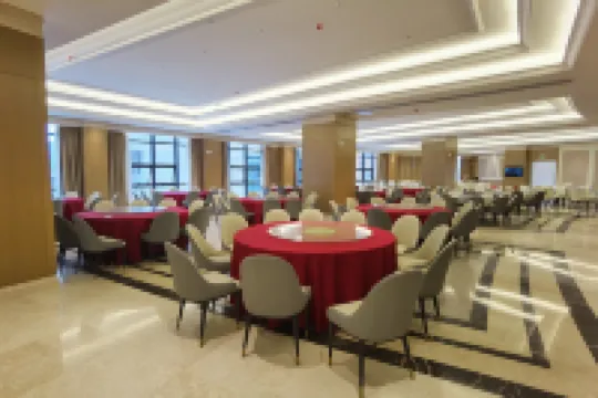 โรงแรมบ่อน้ำพุร้อนคังหยาน