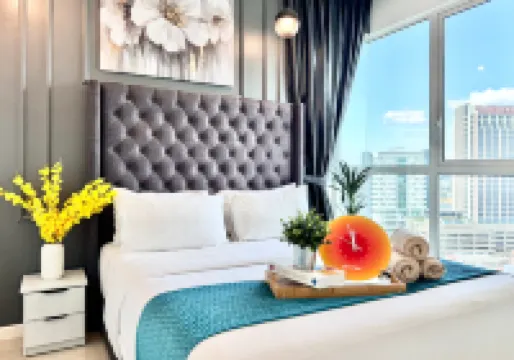 NEW! The Shore l 3BR l 6-11pax l Direct Mall Access | Jonker Street by Jay Stay Management