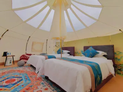 Jiayuguan Guancheng Scenic Area Snow Mountain Star Wild Luxury Campsite