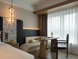 QUEEN Mail Guimai Hotel (Enshi Heruncheng Branch)