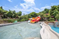 Yingyuetan Hotspring Hotel - Romantic