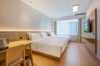 Hi Inn Hotel (Xingtai Linxi Sunshine Avenue)