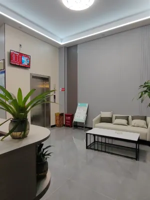 Mong Kok Boutique Hotel (Wenshan College) Hotels near Hualong Lake