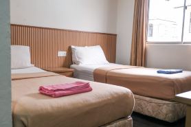 Impress Star Hotel