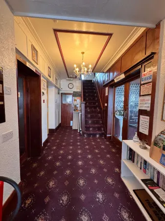 OYO Delton Hotel Blackpool Pleasure Beach Отели рядом с достопримечательностью «Зоопарк Блэкпул»