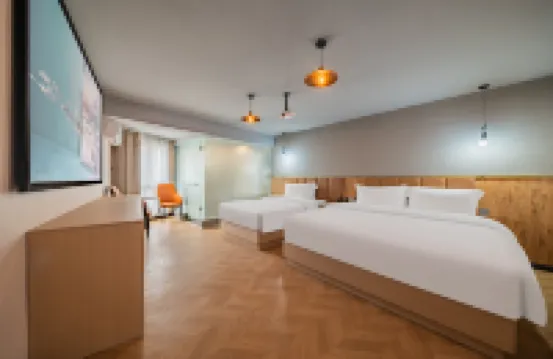 โรงแรมซินเยว่เฟิงจิง (จิ่วจ้ายโกว วัลเลย์ ซีนิกแอนด์ฮิสทอริกอินเทอเรสต์แอเรีย ซีนิกสปอต)