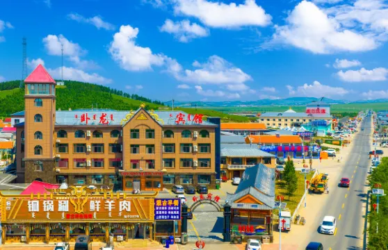 烏蘭布統卧龍酒店