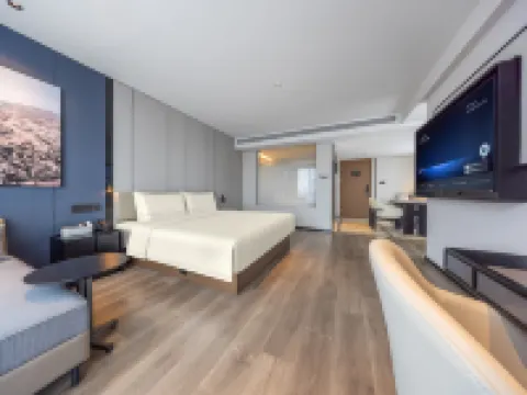 Atour X Hotel Guangzhou Zengcheng Xintang South Station Hotels near apM