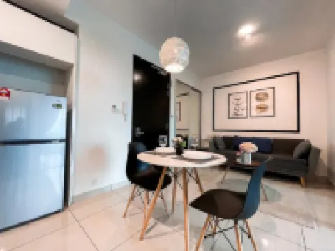 Almas Puteri Harbour Nusajaya Suite Room Exclusive Room 5 Min to Legoaland by HomeSpace Отели в г. 
