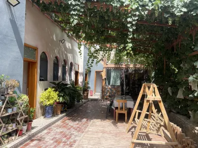 Baishuicheng Homestay