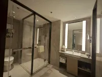 Howard Johnson Club Hotel Dongfang Hotels in Dongfang