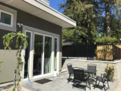 EVE'S Hotels in Vancouver