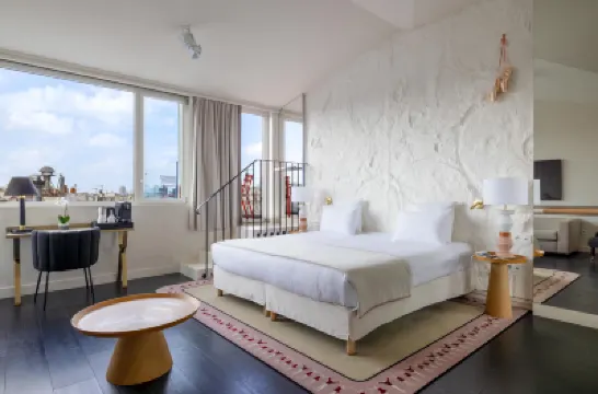 โรงแรมแอสทรา โอเปร่า - แอสโทเทล โรงแรมในปารีส