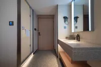 Heguang · ALIENSPACE E-sports Hotel (Chengdu Wenjiang Hopson One Mall Branch) Hotels near Qiankun Business School