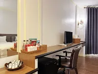 The Maceo Hotel