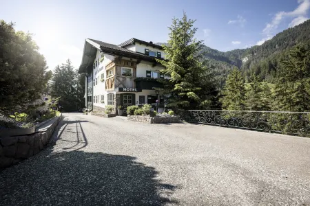 Alpstay - Chalet Hotel Hartmann - Adults Only