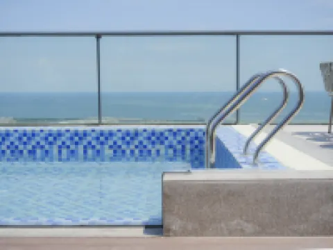 Cloud Glam Seaview Hotel