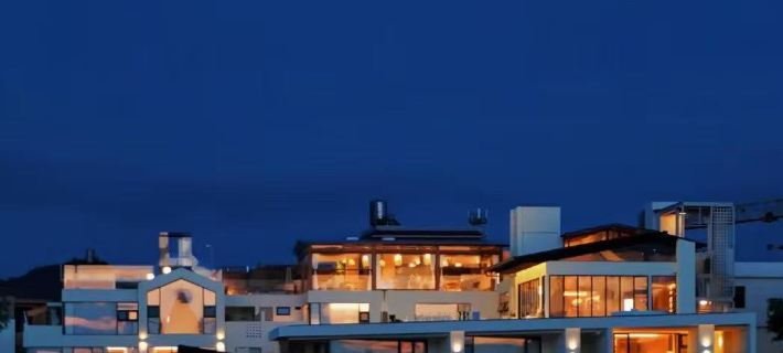 DIANCHI LAKEFRONT RIGHT BANK RESORT HOTEL Hotels in Kunming