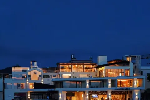 라이트 뱅크 리조트 호텔