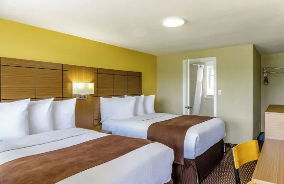 Motel 6 坎貝爾福德, 安大略