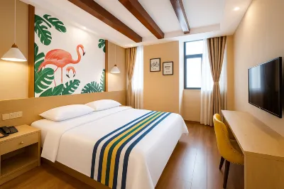 Kaijiang Aden Fashion Hotel Hotels near Dazhouhongjun Culture Exhibition Hall