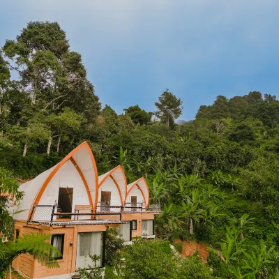 Selayang Olivehill - Luxury Glamping in the Forest Hotels near Cigombong