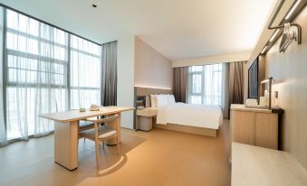 Ji Hotel (Guangzhou Shangxiajiu Pedestrian Street Chen Clan Academy)