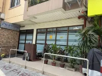 Propiedad Residences Makati Hotels near PNR Pasay Road Station