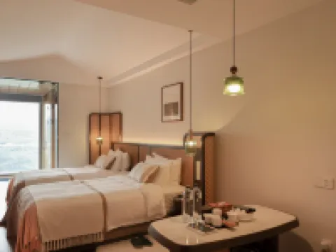 Qingshuiyan Hot Spring Resort · Qingshui Yunju Hotels in Anxi