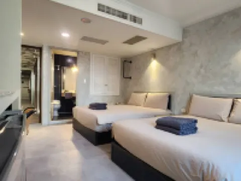 Sleepie Design Hotel Hotels near Dome of Light