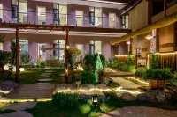 Yunshanli • Baisha Yi | Sky Coffee Bar Snow Mountain Scenic Luxury Vacation Boutique Stay 백사고진(바이사구전) 주변 호텔